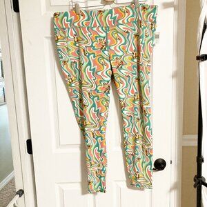 Disney Parks Chip & Dale Leggings Size 1X NWT Colorful Pockets